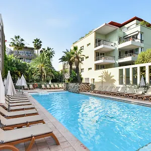 4* Appart hôtel Résidence Pierre&vacances Premium Port Prestige